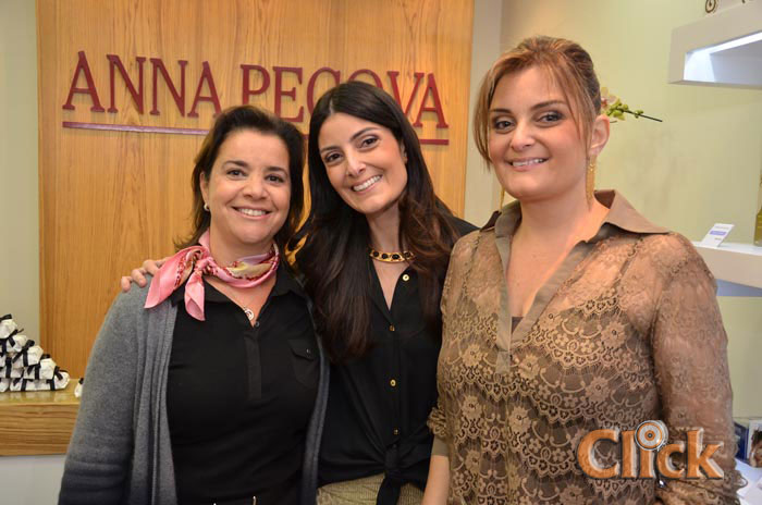 Coquetel de inauguração Anna Pegova no Galleria