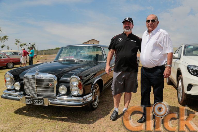 Exposição de Clássicos Mercedes-Benz no Pedra Alta
