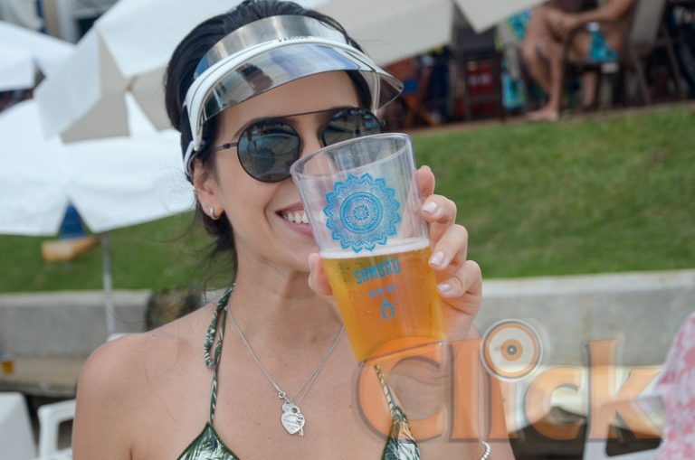 Hípica Sambão na Piscina